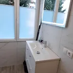 Apartment Hill -