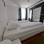 Apartment Hill -