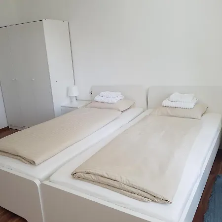 Hill - Apartment *