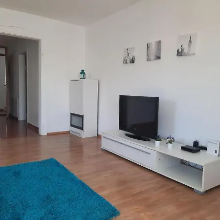 Hill - Apartment *