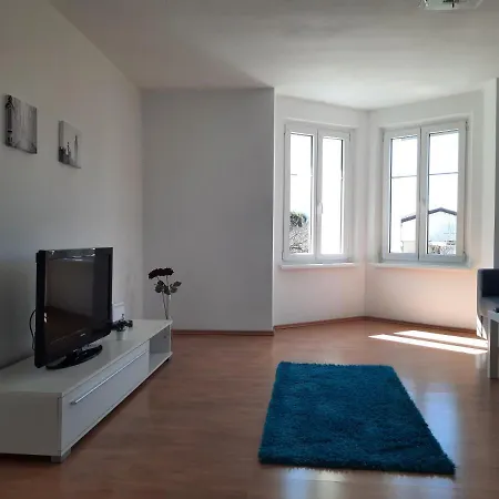 Hill - * Feldkirch