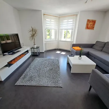 Apartment Hill - *