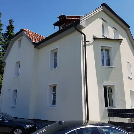 Hill - Apartment *